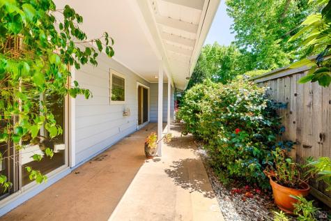 20 Glengreen Street Santa Rosa CA 95409