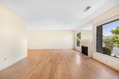 20 Glengreen Street Santa Rosa CA 95409
