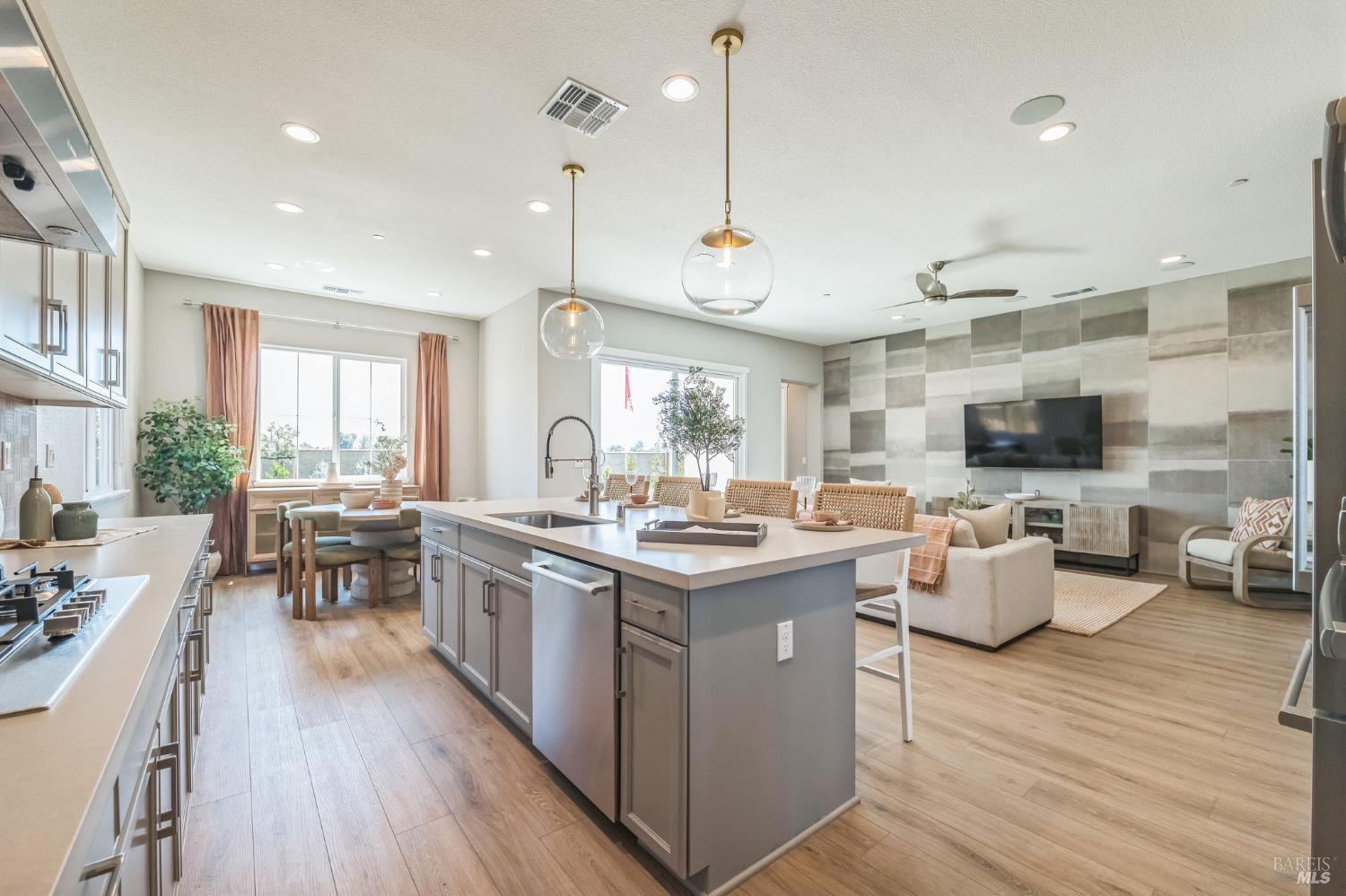 504 Merritt Street Oakley CA 94561