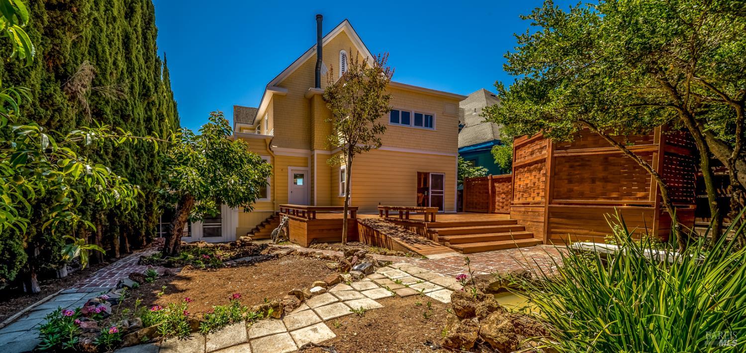 912 York Street Vallejo CA 94590
