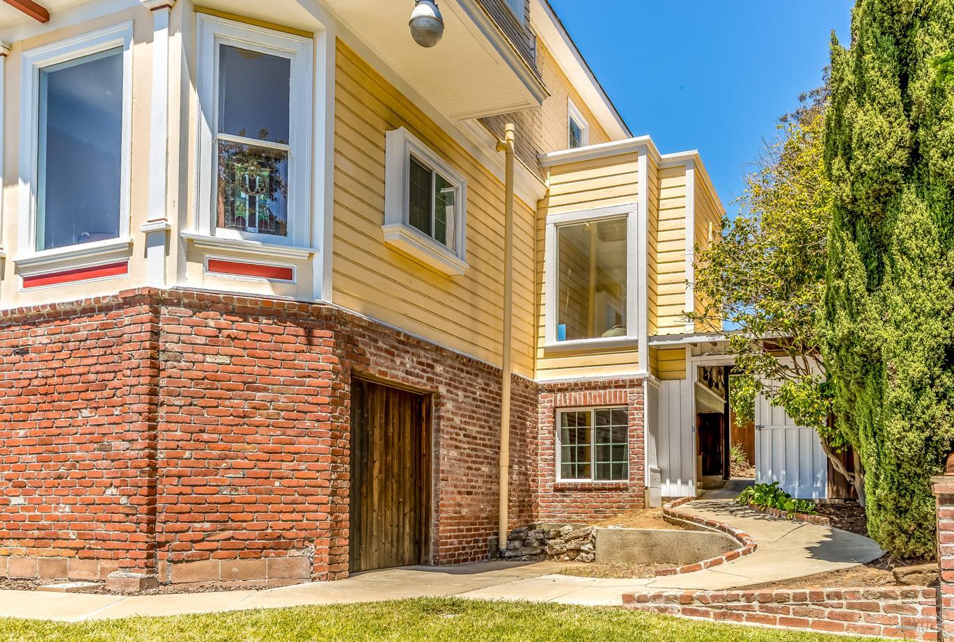 912 York Street Vallejo CA 94590