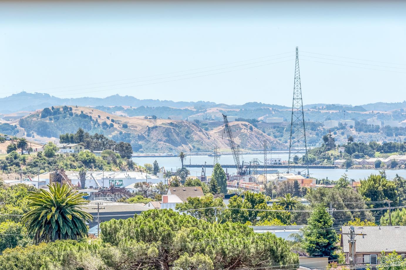 912 York Street Vallejo CA 94590
