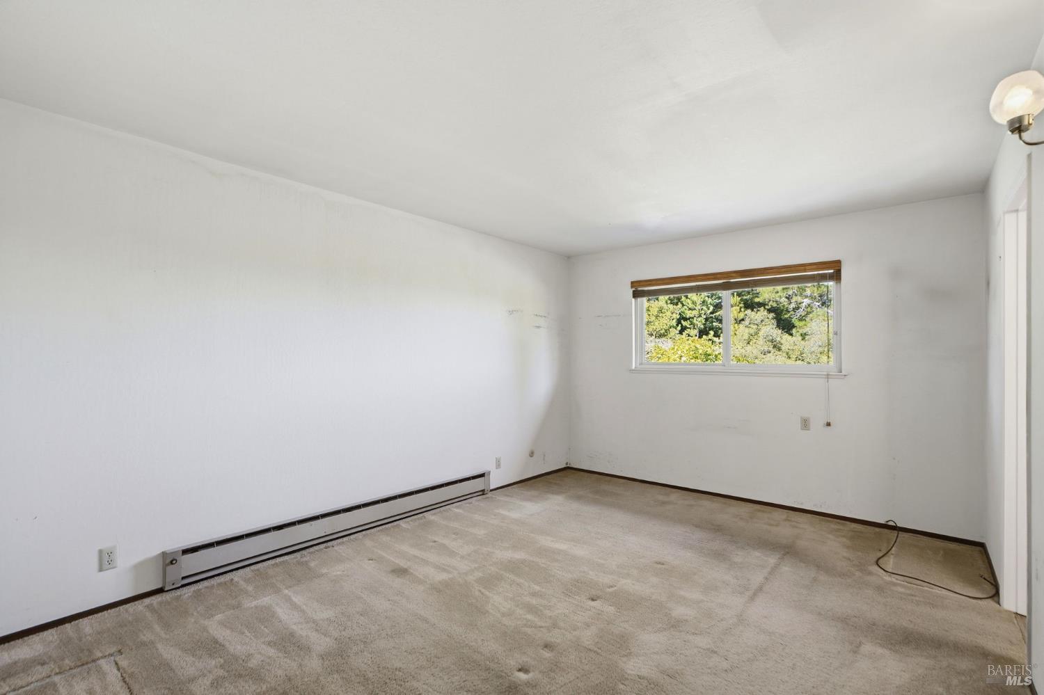1982 Coffee Lane Sebastopol CA 95472