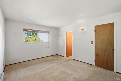1982 Coffee Lane Sebastopol CA 95472