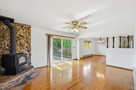 1982 Coffee Lane Sebastopol CA 95472