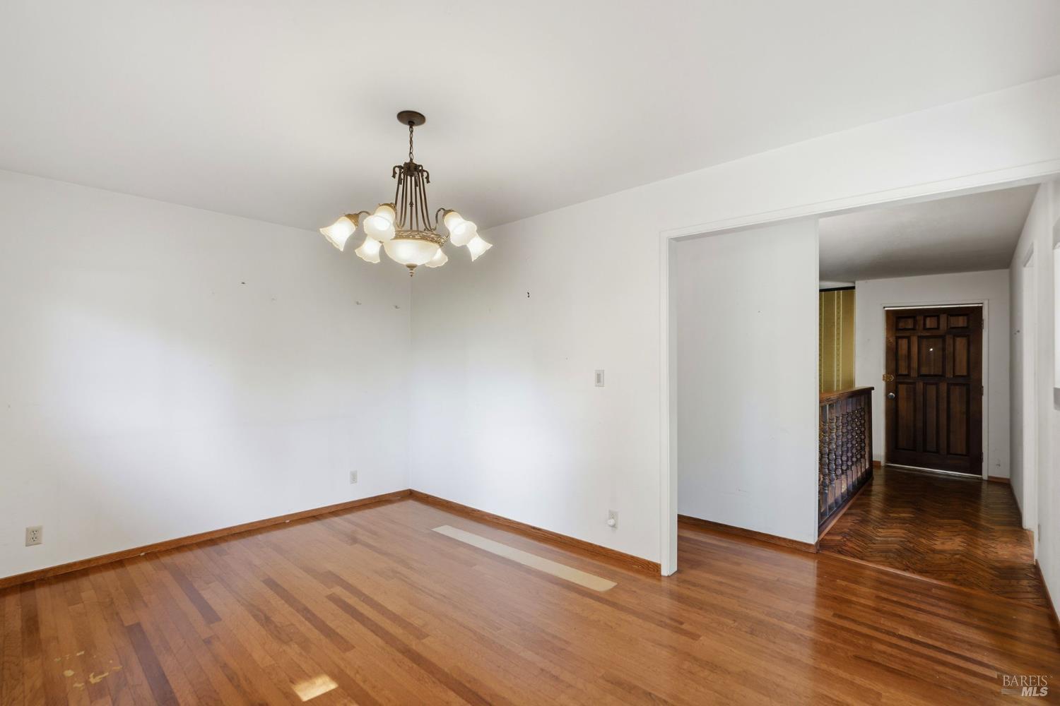 1982 Coffee Lane Sebastopol CA 95472