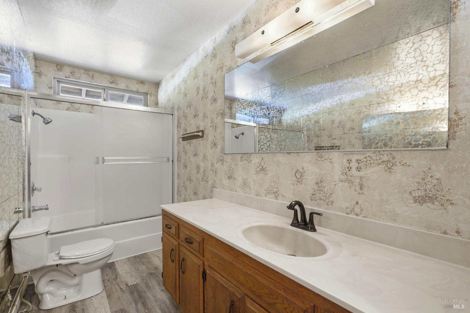 1982 Coffee Lane Sebastopol CA 95472