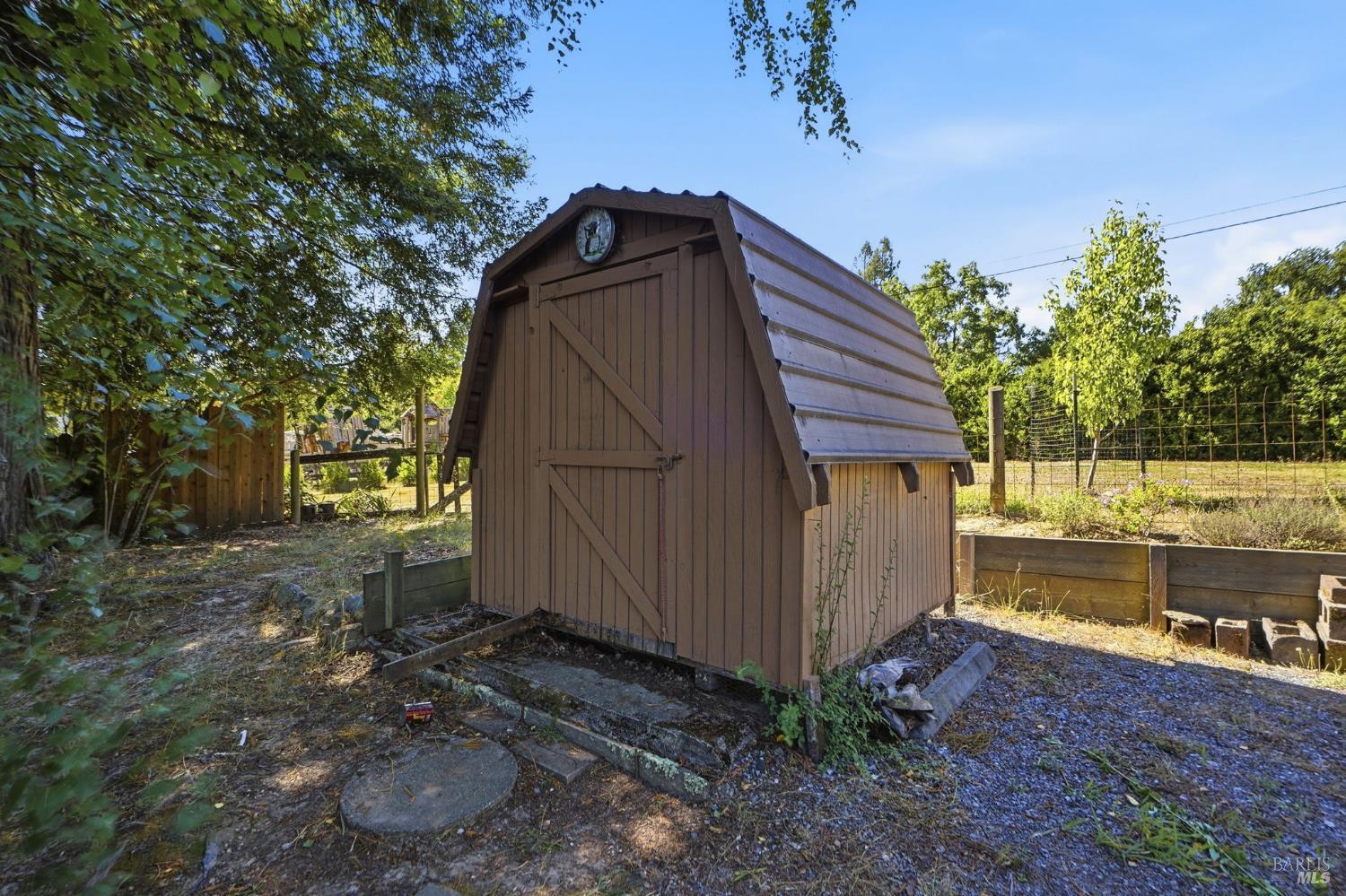 1982 Coffee Lane Sebastopol CA 95472