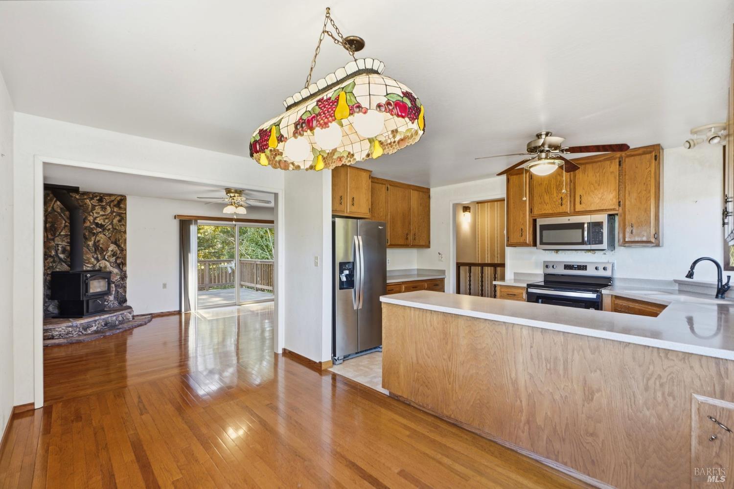 1982 Coffee Lane Sebastopol CA 95472