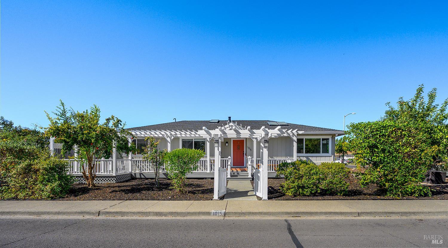 1015 Manor Drive Sonoma CA 95476