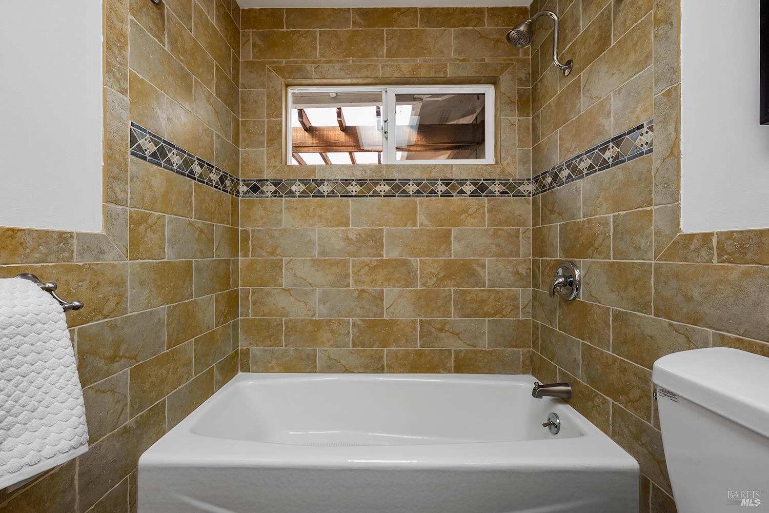 1015 Manor Drive Sonoma CA 95476