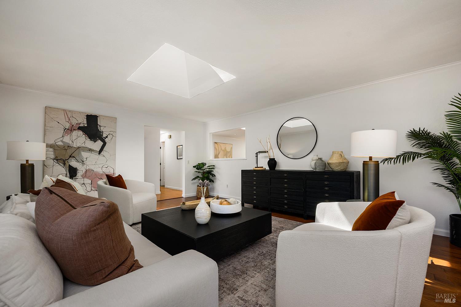 1015 Manor Drive Sonoma CA 95476