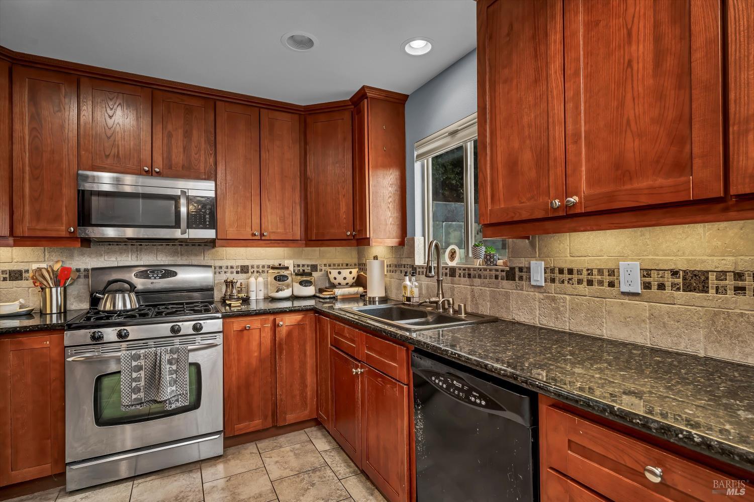 9660 Tenaya Way Kelseyville CA 95451