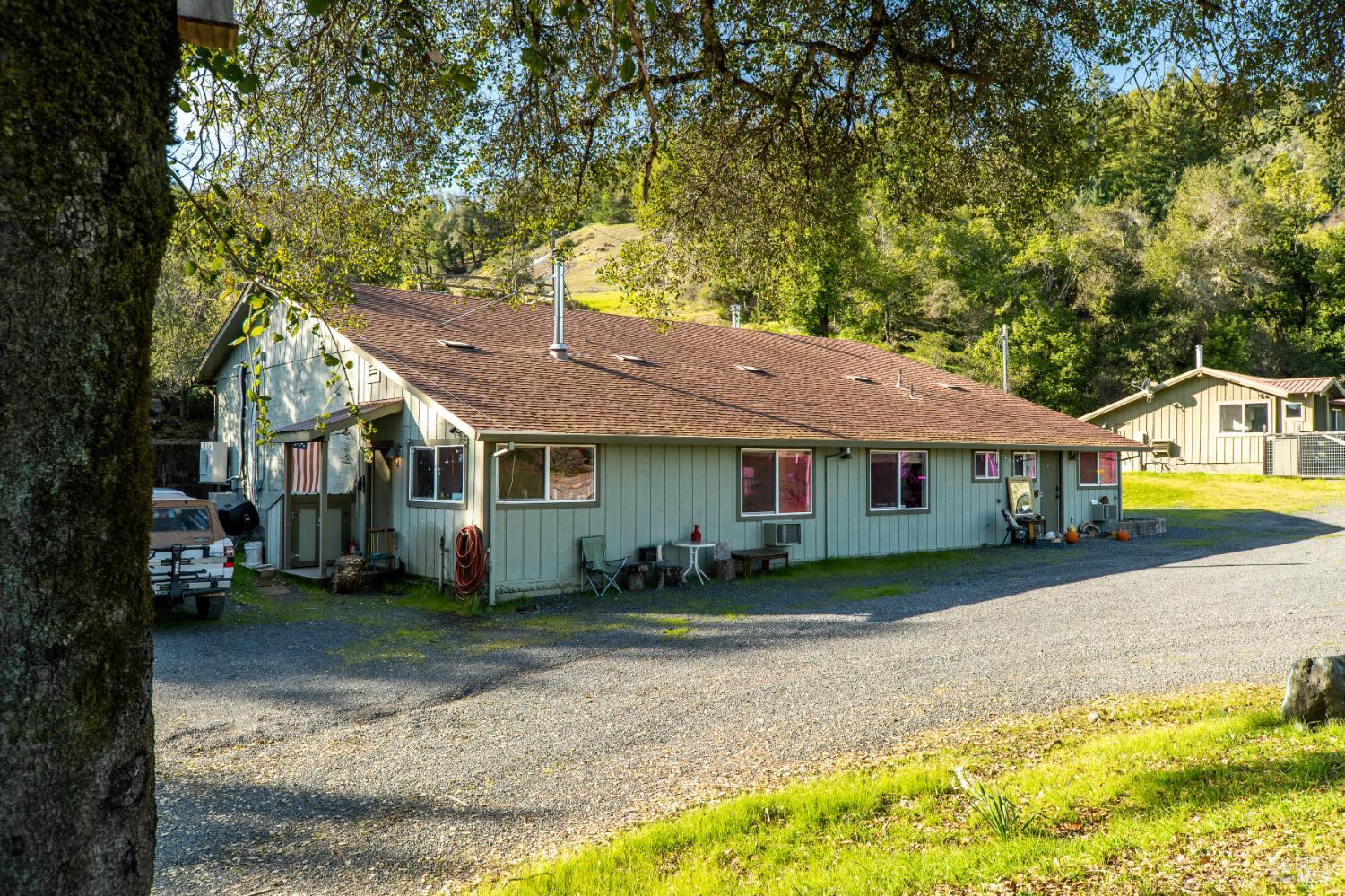 34201 Highway 128 Highway Cloverdale CA 95425