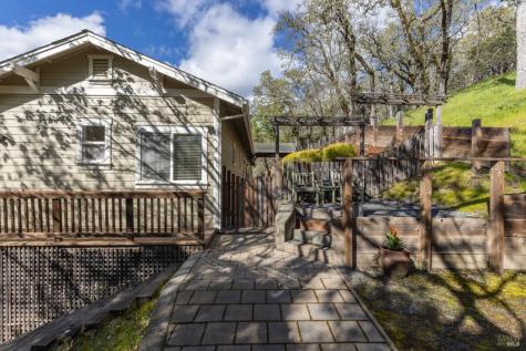 9206 Chalk Hill Road Healdsburg CA 95448