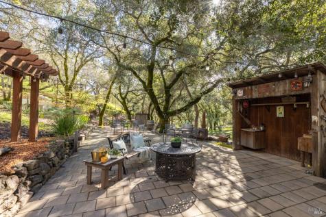9206 Chalk Hill Road Healdsburg CA 95448
