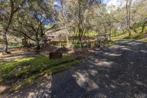 9206 Chalk Hill Road Healdsburg CA 95448