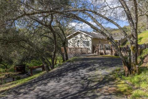 9206 Chalk Hill Road Healdsburg CA 95448