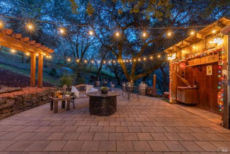 9206 Chalk Hill Road Healdsburg CA 95448
