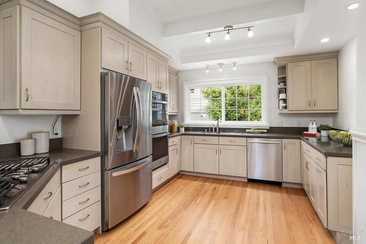 53 Florence Avenue San Anselmo CA 94960