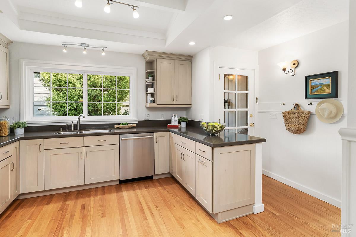 53 Florence Avenue San Anselmo CA 94960