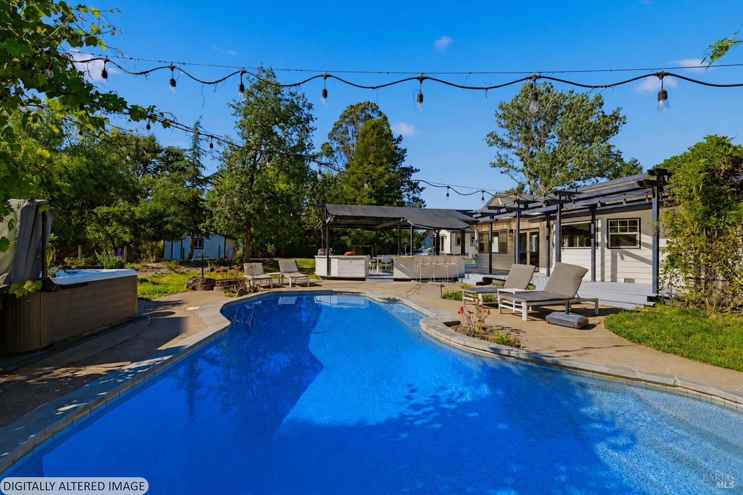 8174 Whited Road Sebastopol CA 95472