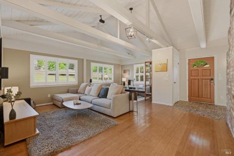 8174 Whited Road Sebastopol CA 95472