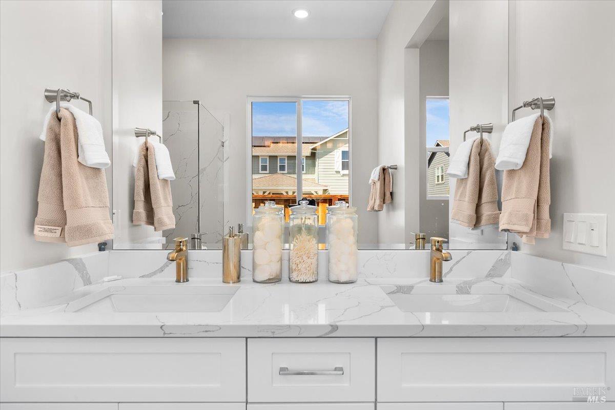 7301 Willowglen Drive Rohnert Park CA 94928