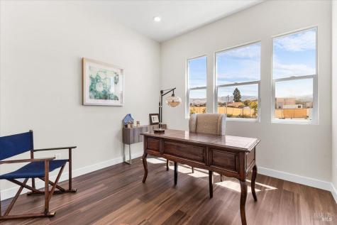 7301 Willowglen Drive Rohnert Park CA 94928