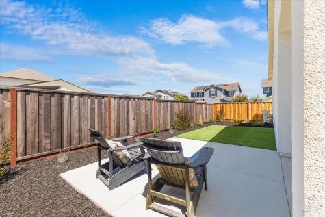 7301 Willowglen Drive Rohnert Park CA 94928