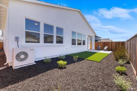 7301 Willowglen Drive Rohnert Park CA 94928