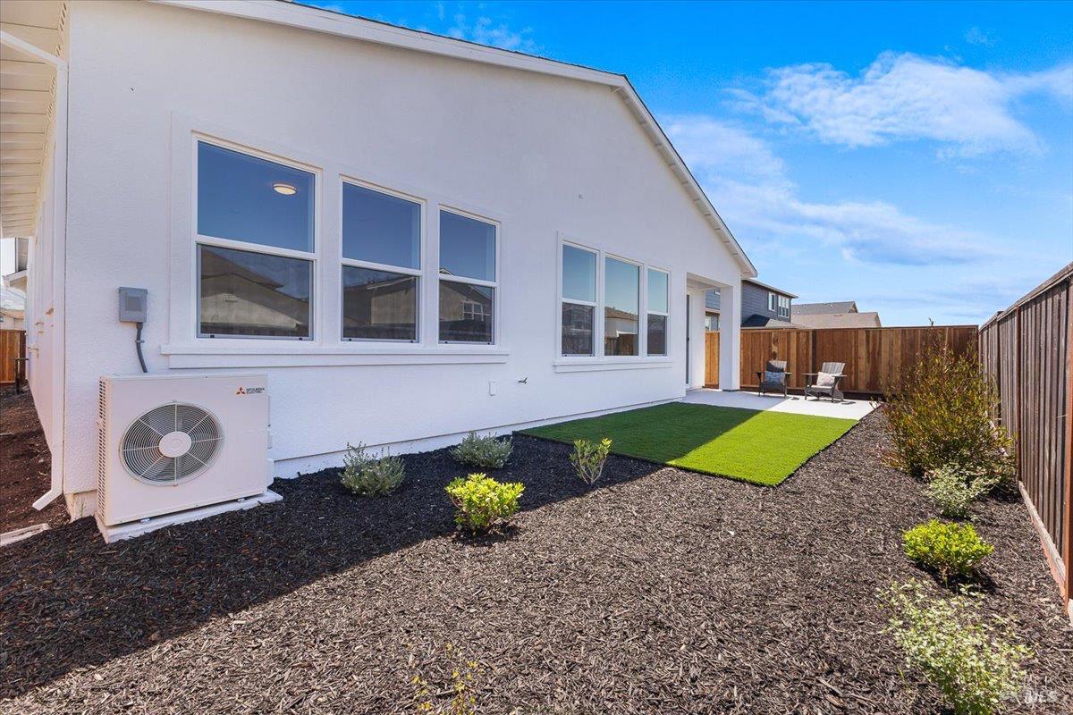 7301 Willowglen Drive Rohnert Park CA 94928