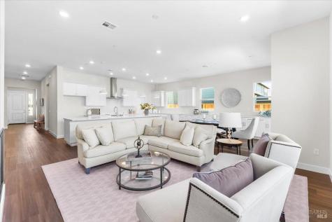 7301 Willowglen Drive Rohnert Park CA 94928