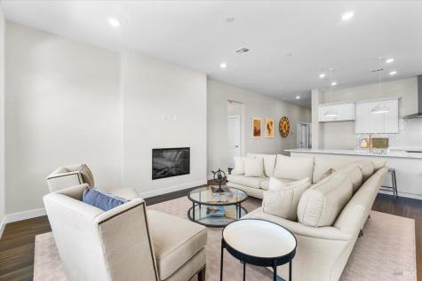 7301 Willowglen Drive Rohnert Park CA 94928