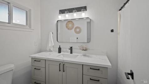261 Redwood Circle Petaluma CA 94954