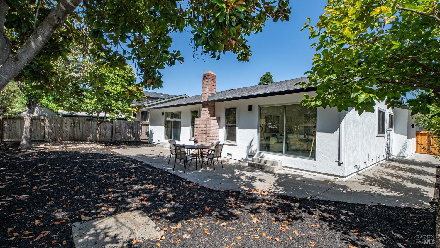 261 Redwood Circle Petaluma CA 94954