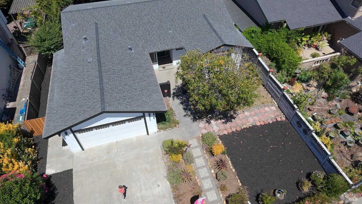 261 Redwood Circle Petaluma CA 94954