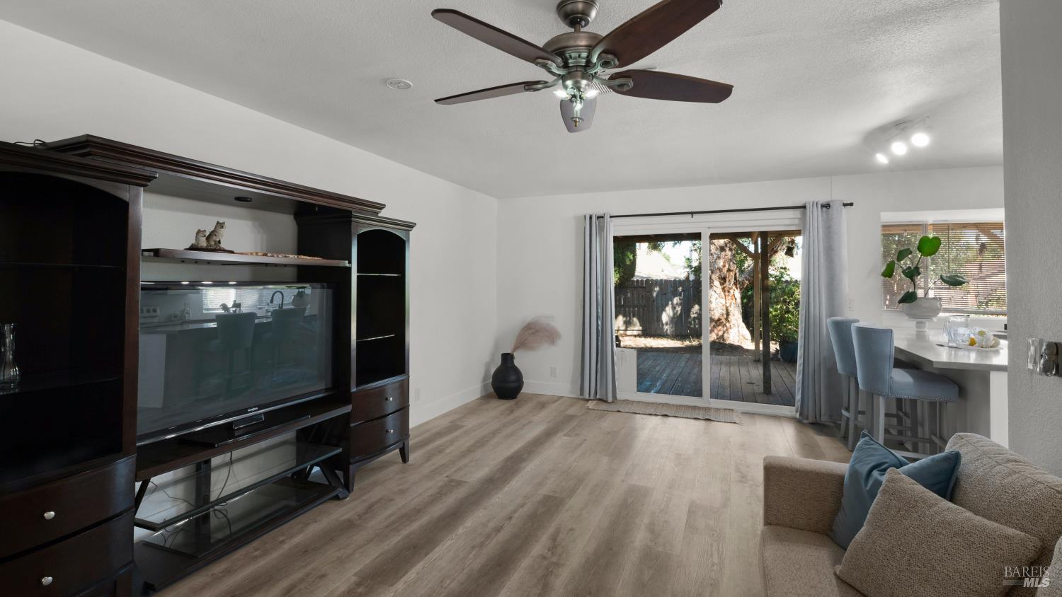 1355 Macdonald Court Dixon CA 95620