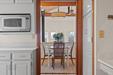 910-920 Lytton Springs Road Healdsburg CA 95448