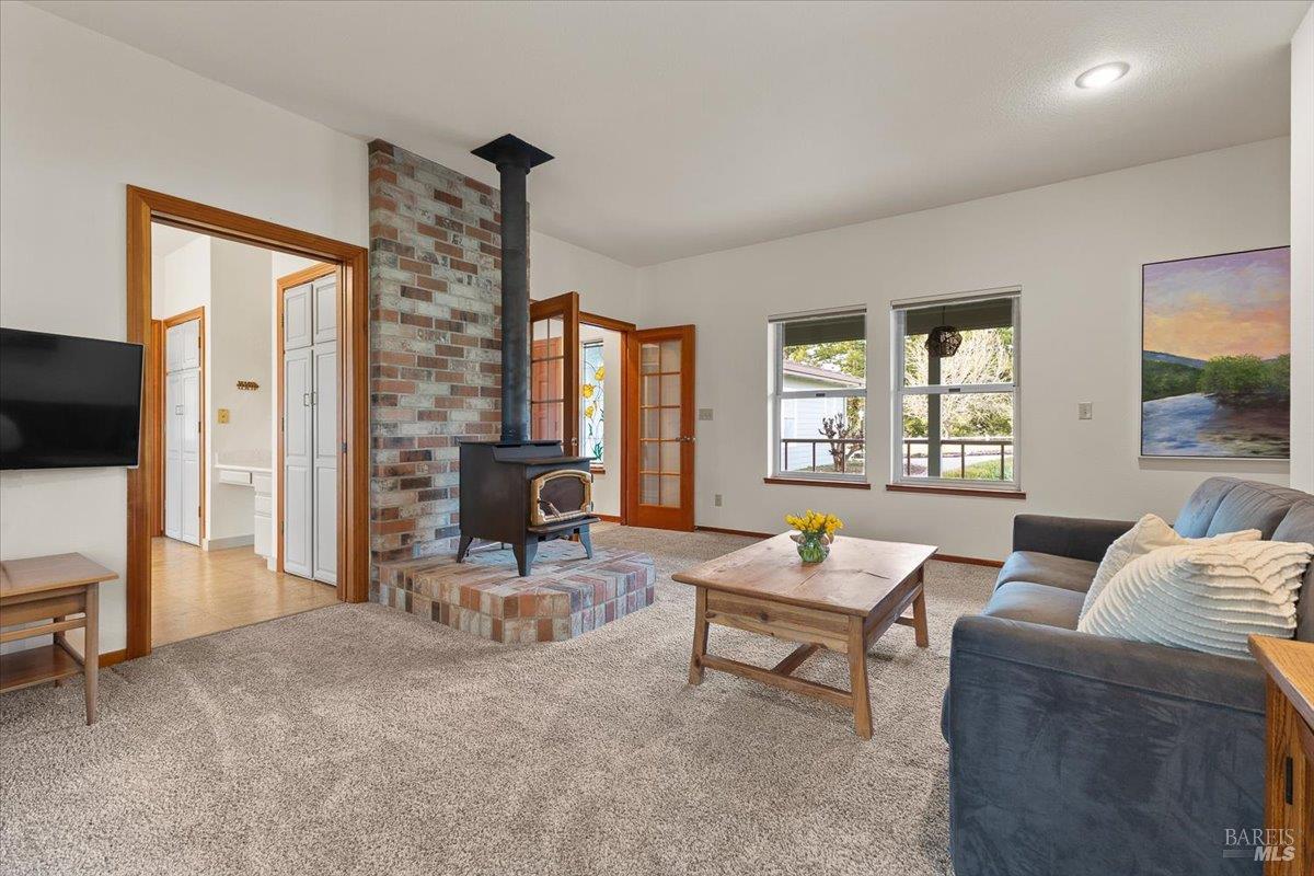 910-920 Lytton Springs Road Healdsburg CA 95448