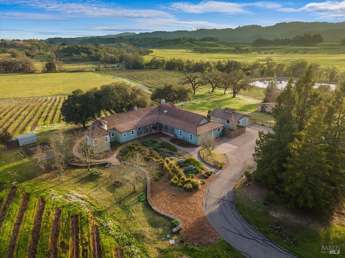 910-920 Lytton Springs Road Healdsburg CA 95448