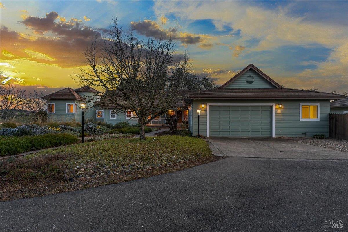 910-920 Lytton Springs Road Healdsburg CA 95448
