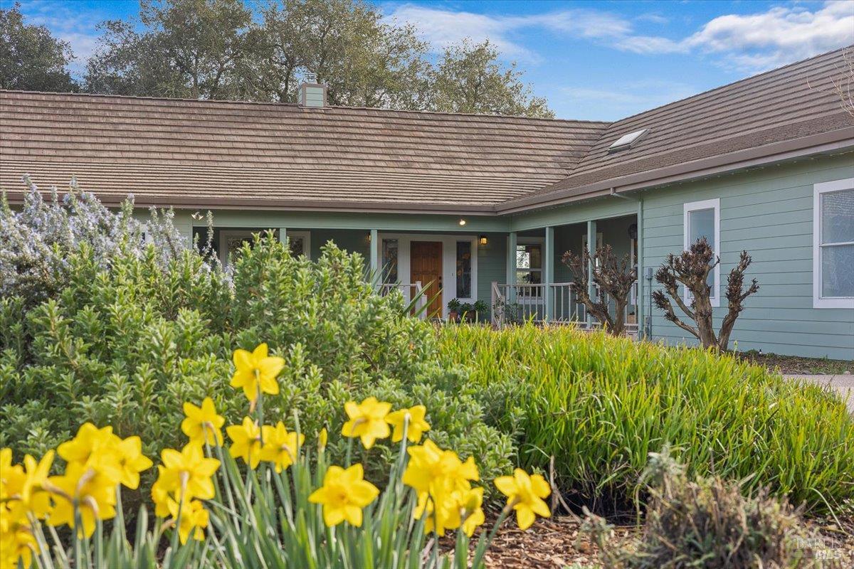 910-920 Lytton Springs Road Healdsburg CA 95448