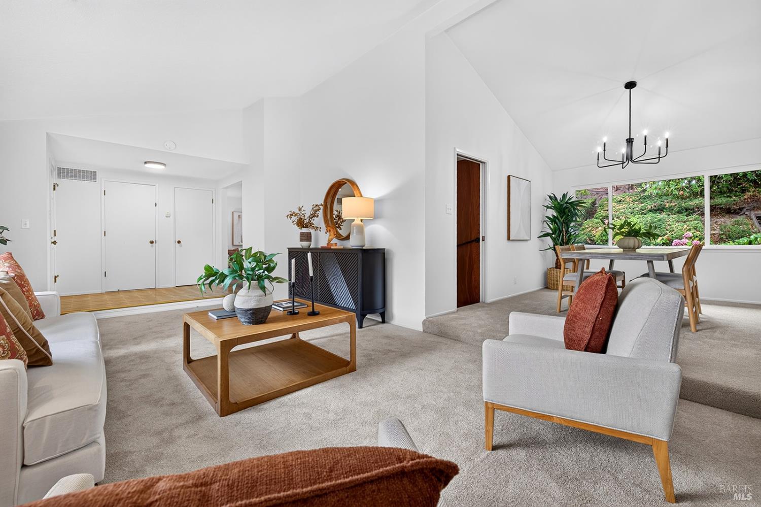 748 Paula Lane Petaluma CA 94952