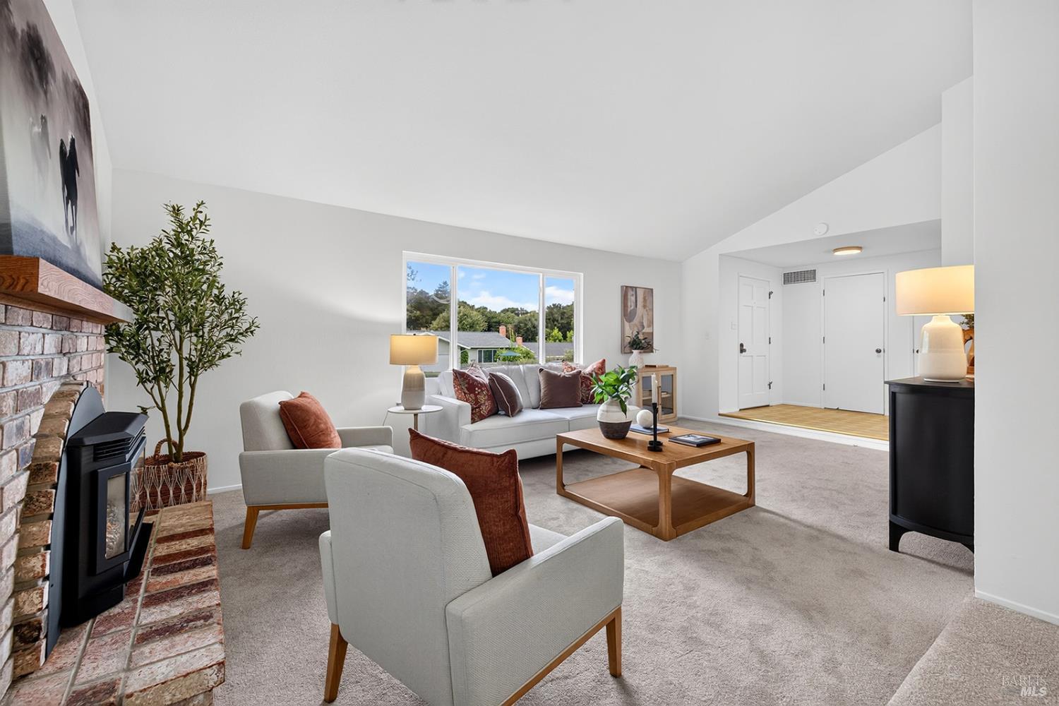 748 Paula Lane Petaluma CA 94952