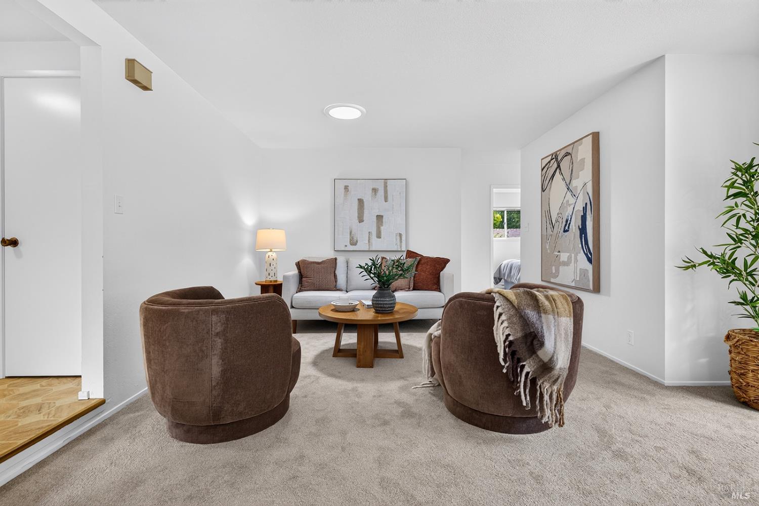 748 Paula Lane Petaluma CA 94952