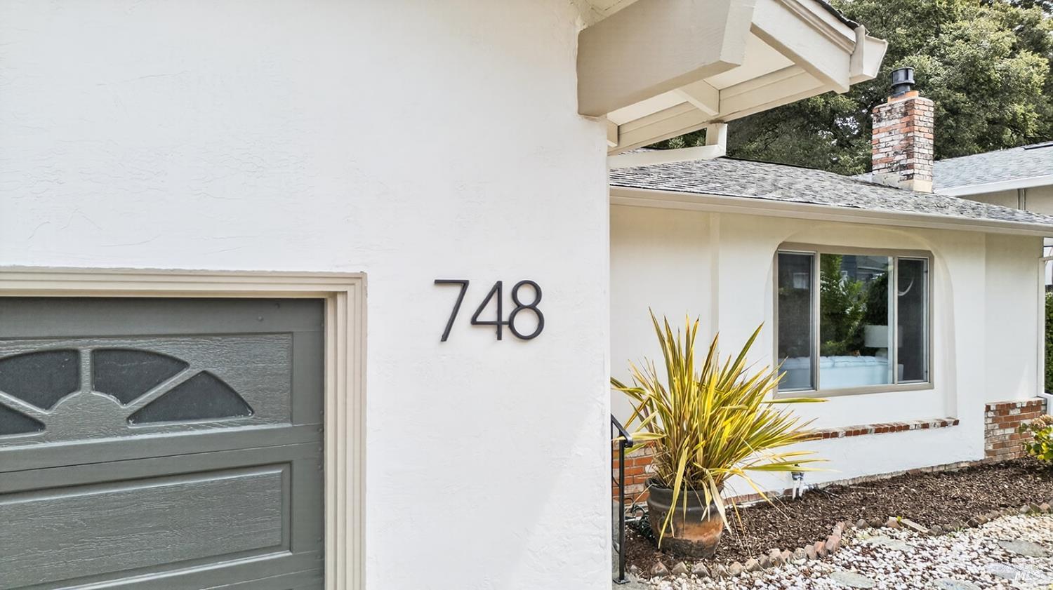 748 Paula Lane Petaluma CA 94952