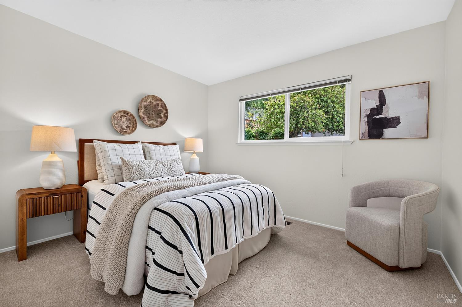 748 Paula Lane Petaluma CA 94952