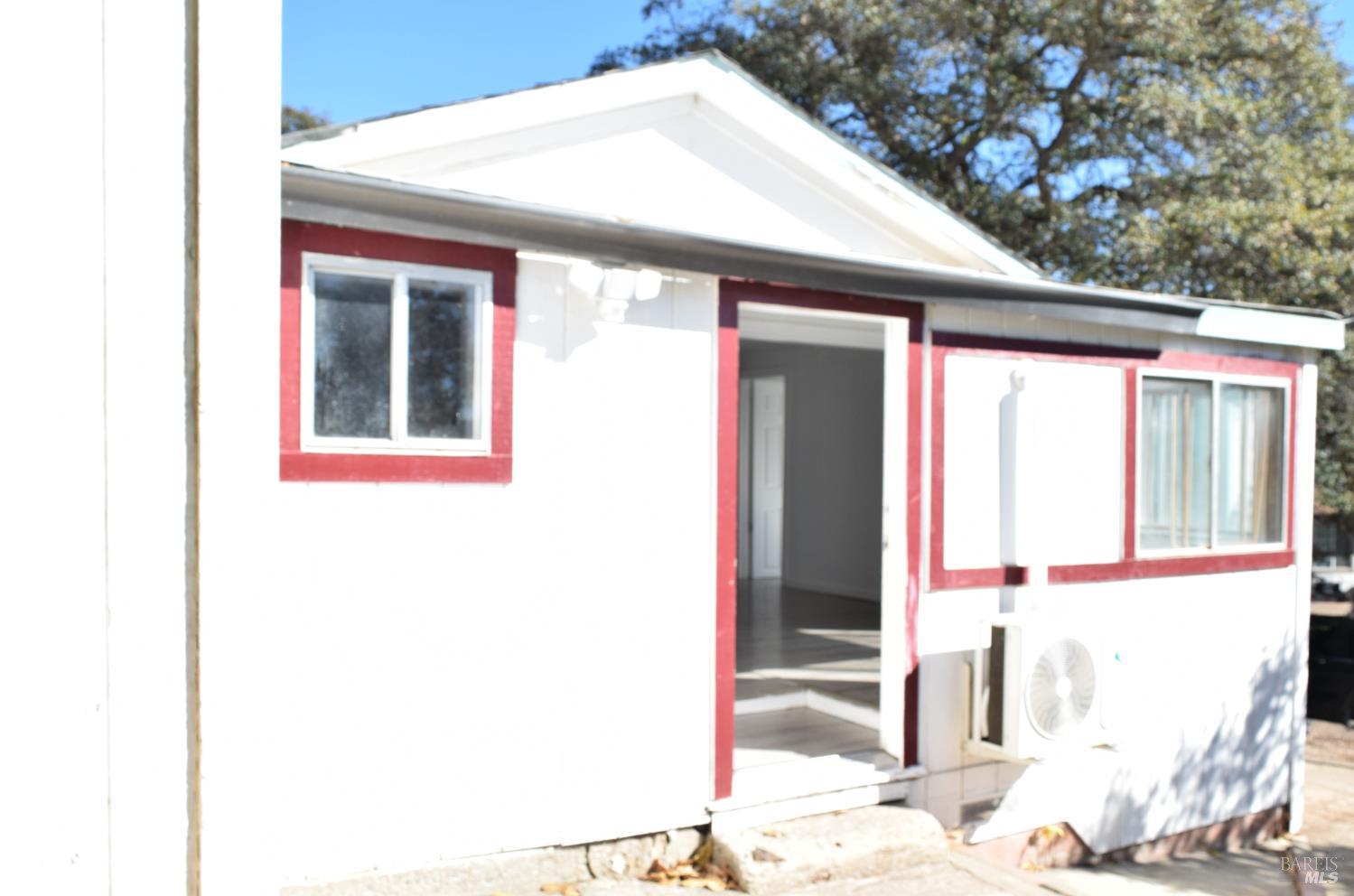 12331 Oakgrove Avenue Clearlake Oaks CA 95423