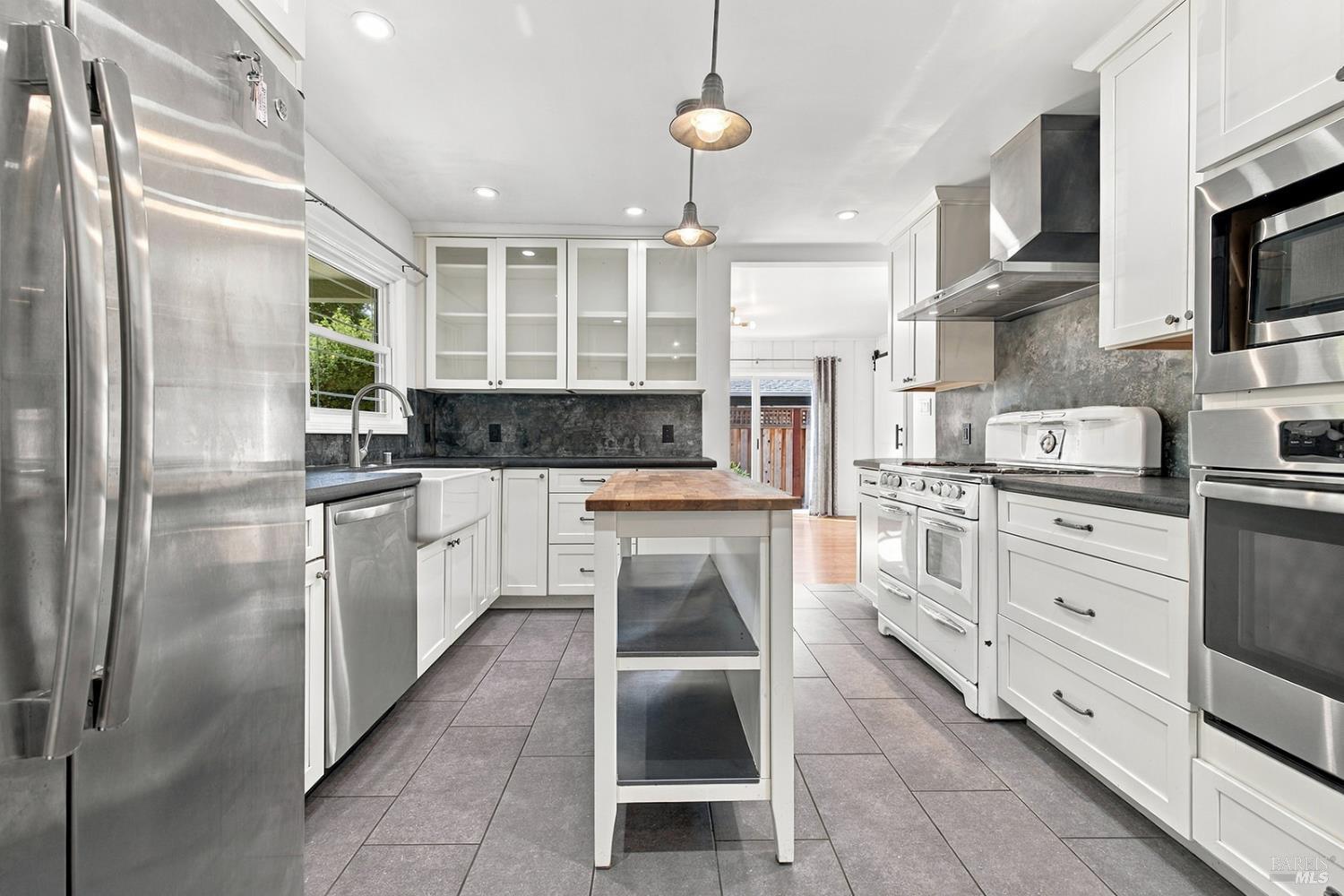 2817 Midway Drive Santa Rosa CA 95405